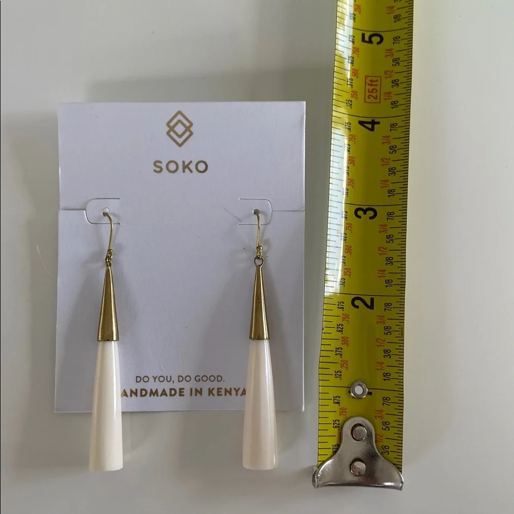 NEW Soko Gold & Ivory Dangle Earrings handmade in Kenya - Picture 4 of 5